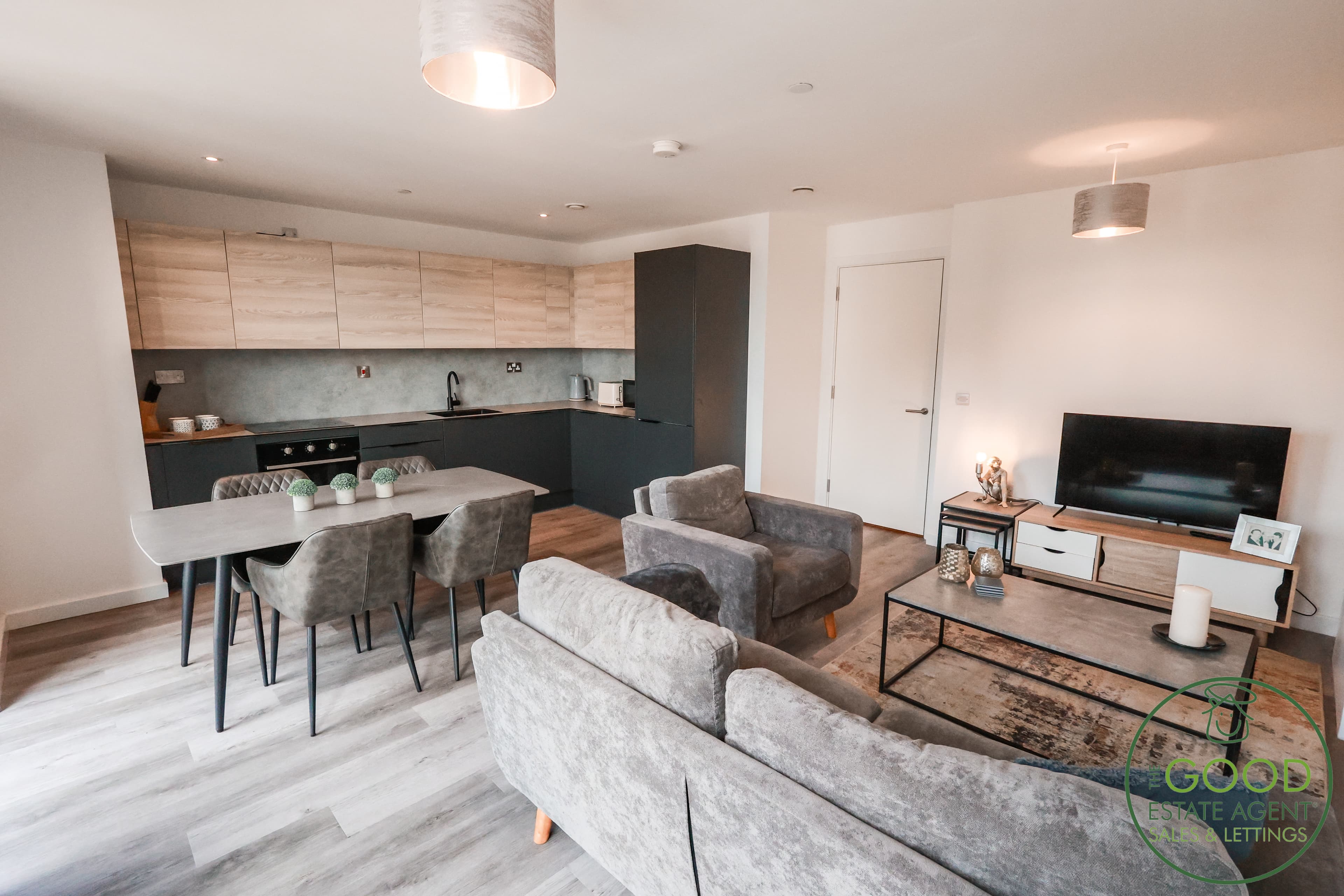 Flat 143, Preston, PR1