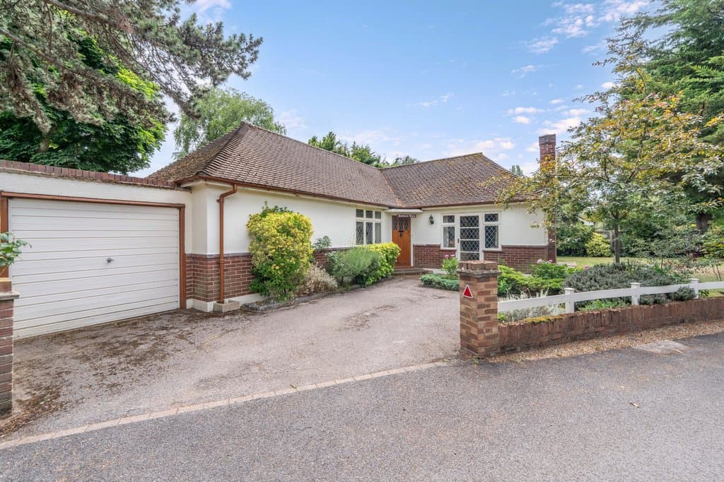 Southern Pines, Staines-Upon-Thames, TW18