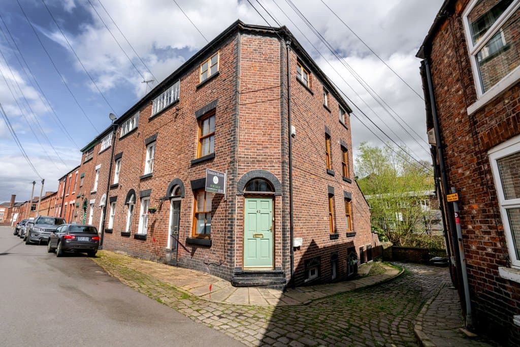 Pool Street, Macclesfield, SK11