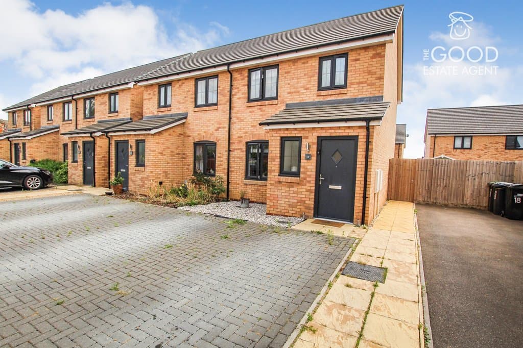 King James Close, Fordham, CB7