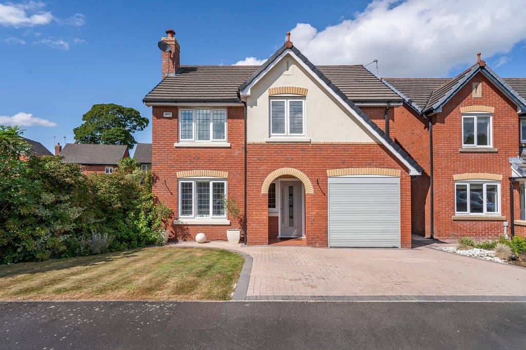 Rotherhead Drive, Macclesfield, SK11